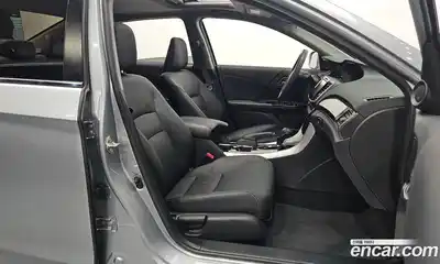 Honda Accord 2017 2.4 гидро в Москве № 170427, миниатюра 10
