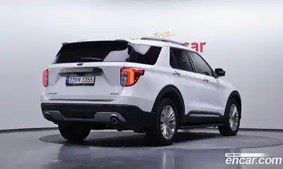Ford Explorer, 2022
