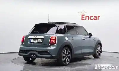 Mini Cooper 2023 2.0 гидро в Москве № 172229, миниатюра 2