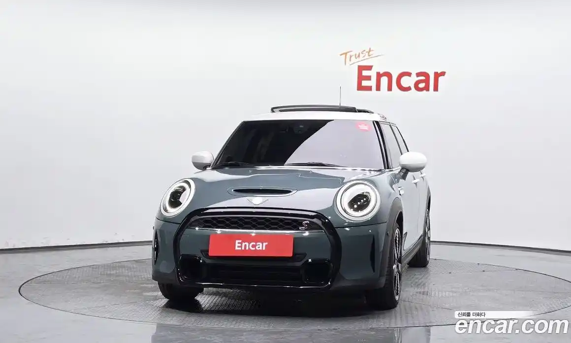 Mini Cooper 2023 2.0 гидро в Москве № 172229, фото 3