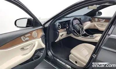 Mercedes-Benz E-Class 2021 2.0 гидро, миниатюра 10