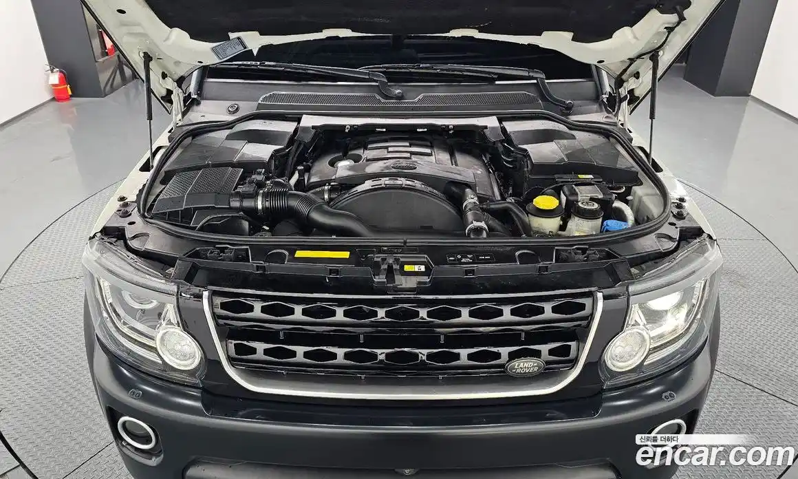 Land Rover Discovery 2016 3.0 гидро в Москве № 198124, фото 6
