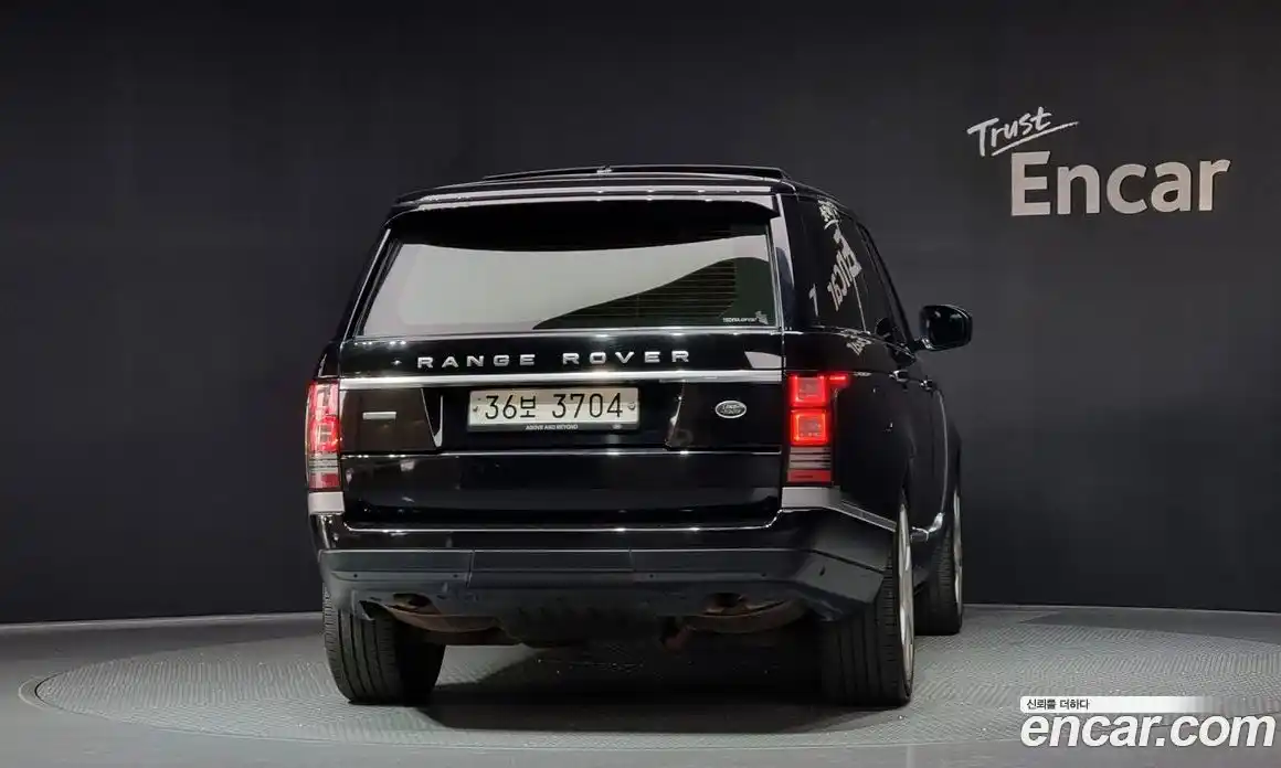 Land Rover Range-Rover 2015 4.4 гидро в Москве № 198284, фото 4