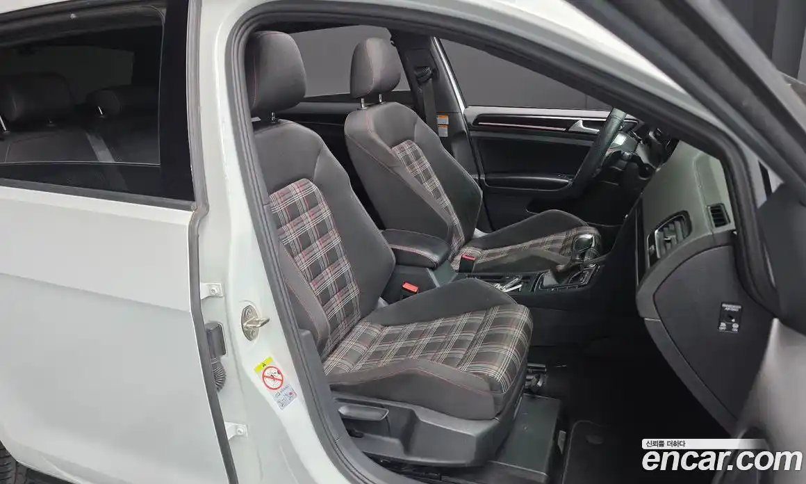 Volkswagen Golf 2016 2.0 гидро в Москве № 199179, фото 12