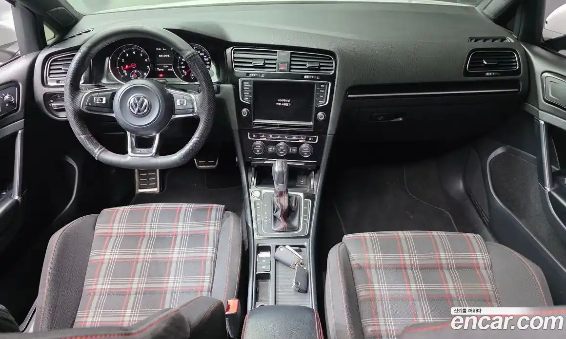 Volkswagen Golf 2016 2.0 гидро в Москве № 199179, фото 7