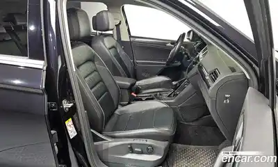 Volkswagen Tiguan 2018 2.0 гидро в Москве № 199273, миниатюра 11