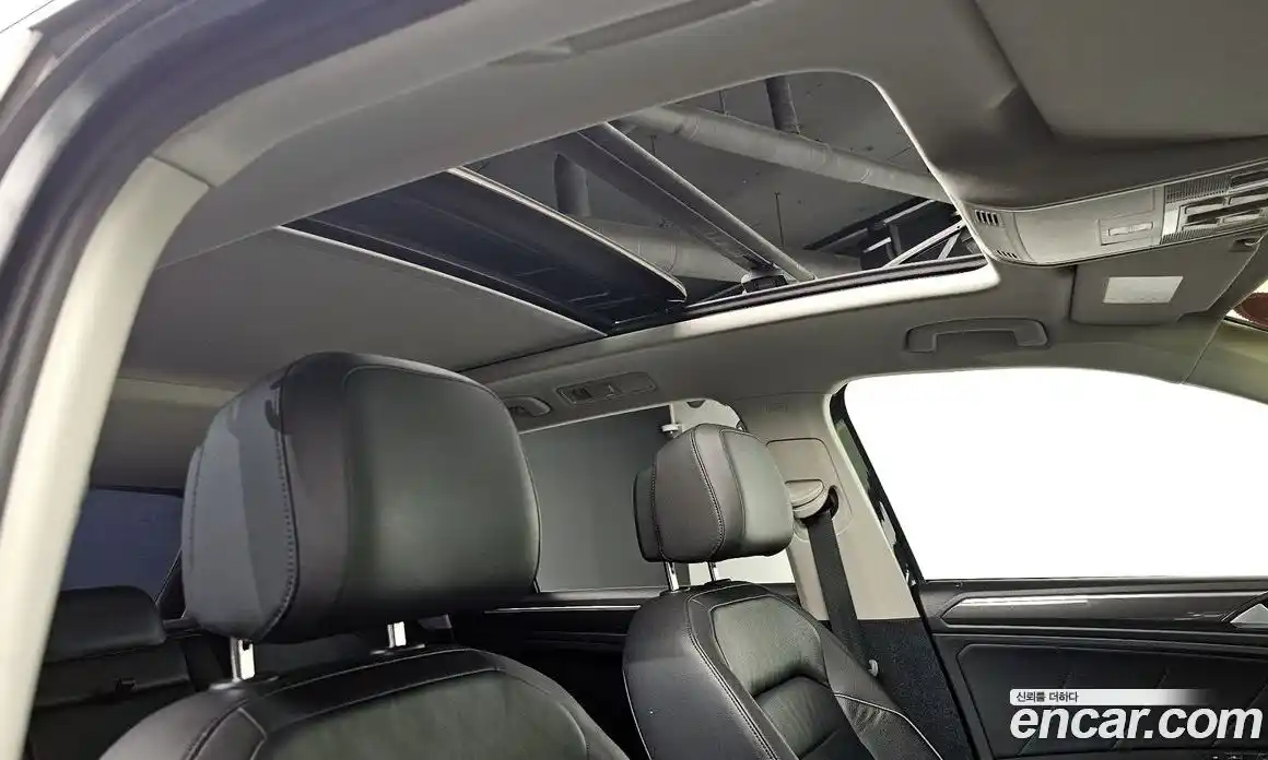 Volkswagen Tiguan 2018 2.0 гидро в Москве № 199273, фото 17