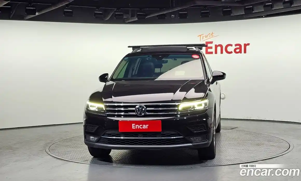 Volkswagen Tiguan 2018 2.0 гидро в Москве № 199273, фото 3