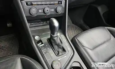 Volkswagen Tiguan 2018 2.0 гидро в Москве № 199273, миниатюра 9