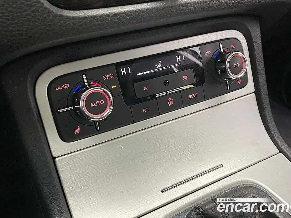 Volkswagen Touareg 2013 3.0 гидро в Москве № 199359, фото 18