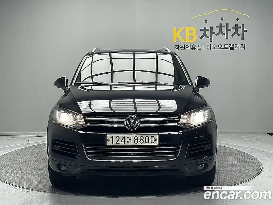 Volkswagen Touareg 2013 3.0 гидро в Москве № 199359, фото 3