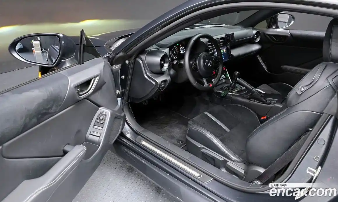 Toyota 86 2024 2.4 механика в Москве № 199531, фото 11