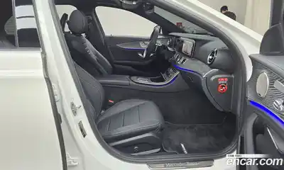 Mercedes-Benz E-Class 2022 2.0 гидро в Москве № 207461, миниатюра 11
