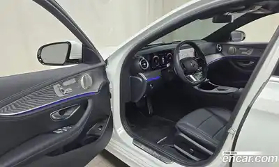 Mercedes-Benz E-Class 2022 2.0 гидро в Москве № 207461, миниатюра 10