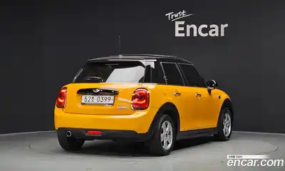 Mini Cooper 2016 1.5 гидро в Москве № 210126, миниатюра 2