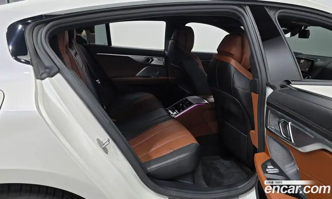 BMW 8-Series 2020 3.0 Автомат в Москве № 211540, фото 12