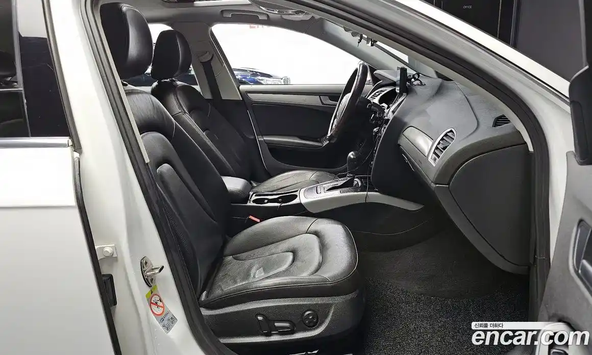 Audi A4 2011 2.0 гидро в Москве № 212595, фото 10