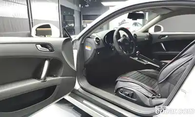 Audi TT 2008 2.0 гидро в Москве № 212637, миниатюра 10
