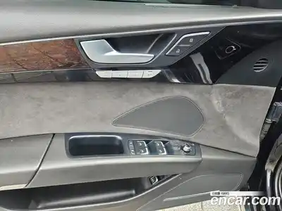 Audi A8 2015 3.0 гидро в Москве № 212732, миниатюра 12