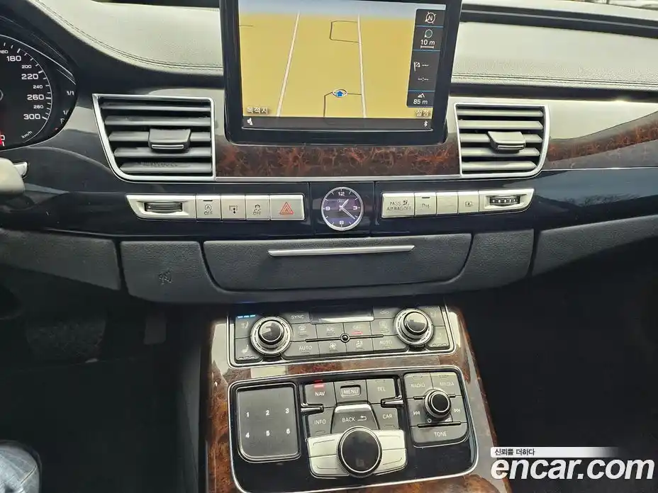 Audi A8 2015 3.0 гидро в Москве № 212732, фото 20