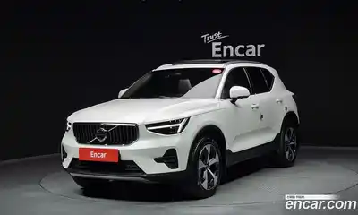 Volvo XC40, 2024