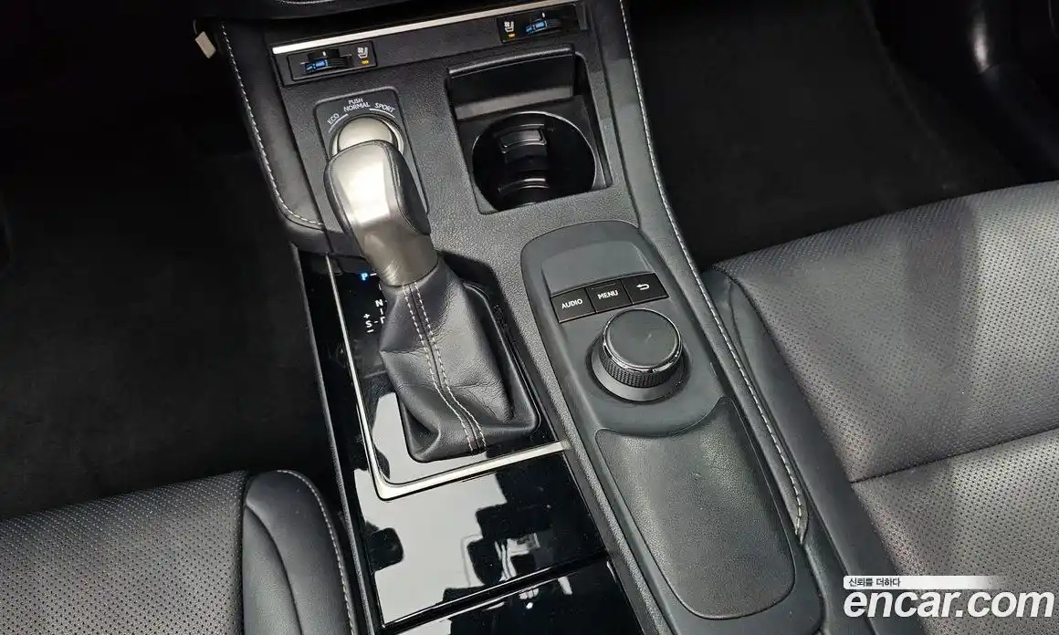 Lexus ES 2016 2.5 гидро в Москве № 214689, фото 9