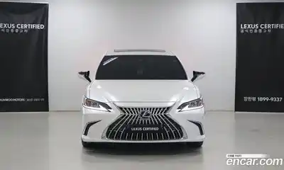 Lexus ES 2025 2.5 вариатор в Москве № 214763, миниатюра 3