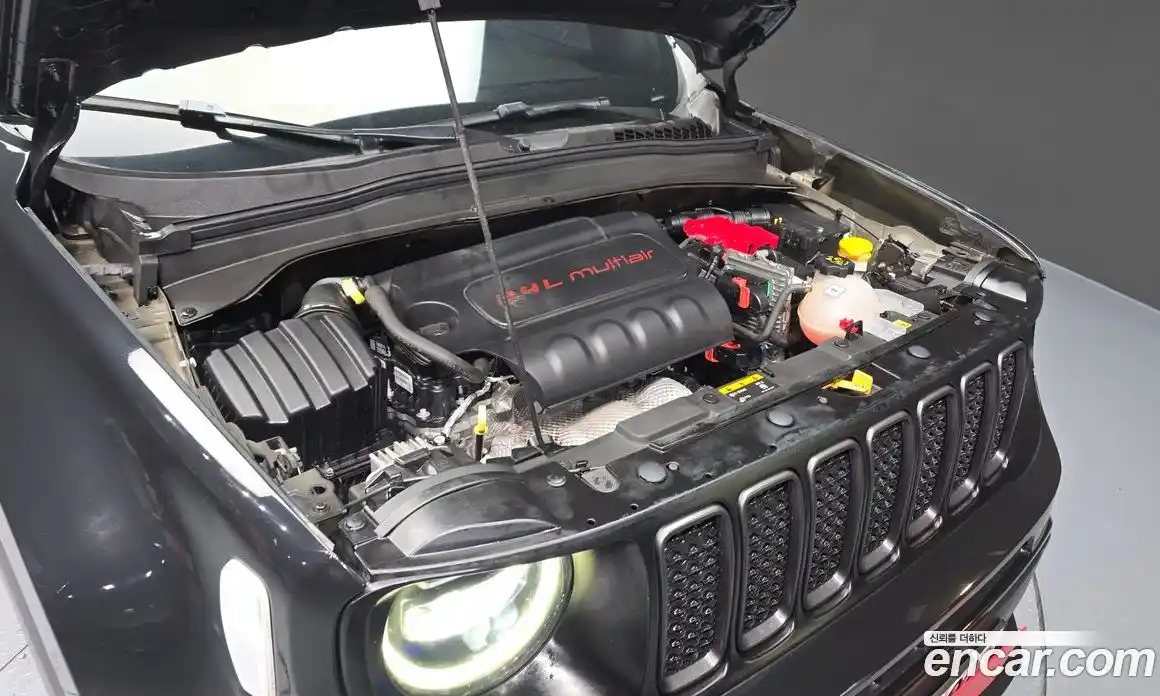 Jeep Renegade 2021 2.4 гидро в Москве № 215435, фото 6