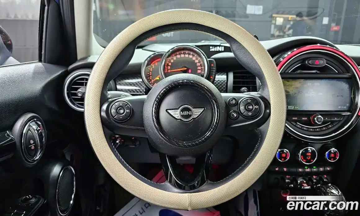 Mini Cooper 2014 2.0 гидро в Москве № 221601, фото 14