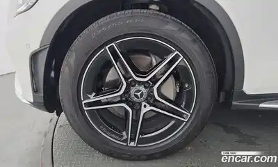 Mercedes-Benz GLC-Class 2023 2.0 гидро в Москве № 224589, миниатюра 5