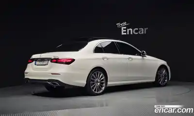 Mercedes-Benz E-Class 2022 2.0 гидро, миниатюра 2