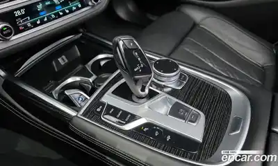 BMW 7-Series 2017 3.0 гидро в Москве № 229196, миниатюра 9