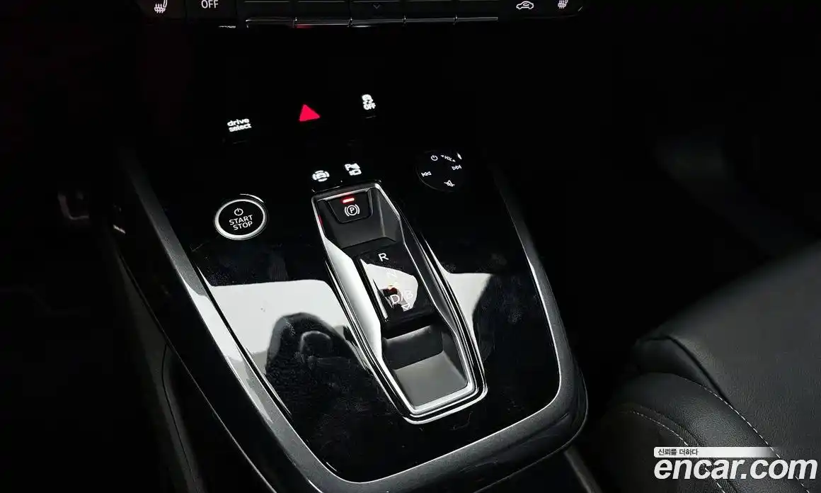 Audi Q4 e-tron 2022 0.2 гидро в Москве № 230033, фото 9