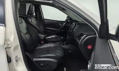 Jeep Cherokee 2018 2.4 гидро в Москве № 232750, миниатюра 10