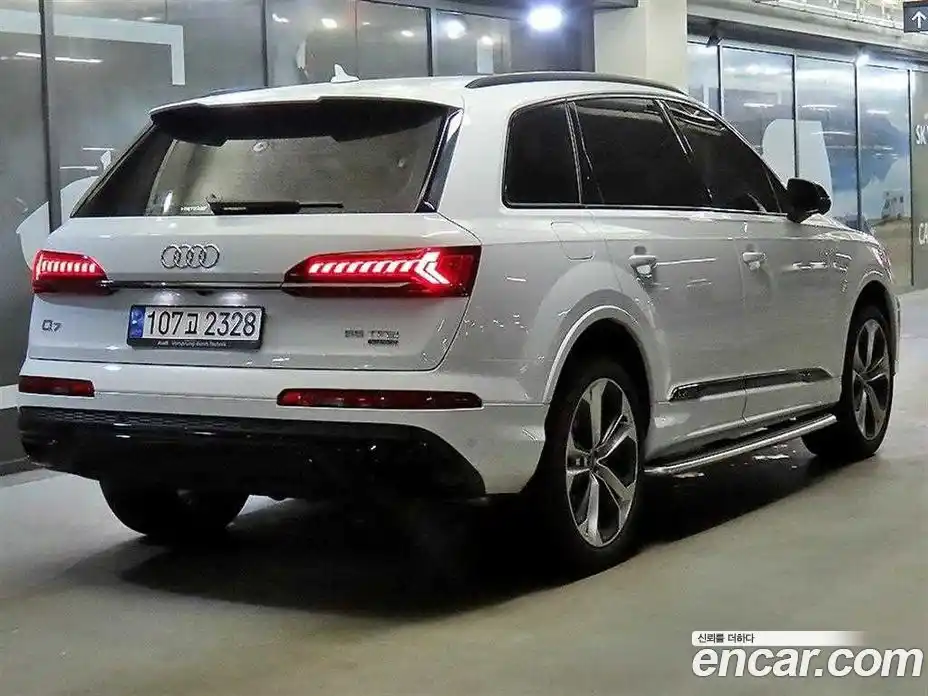 Audi Q7 2022 3.0 гидро в Москве № 250504, фото 4