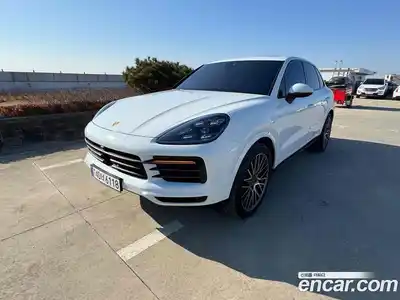 Porsche Cayenne, 2023