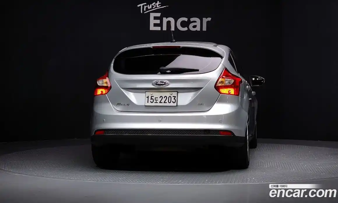 Ford Focus 2012 2.0 гидро в Москве № 255580, фото 4