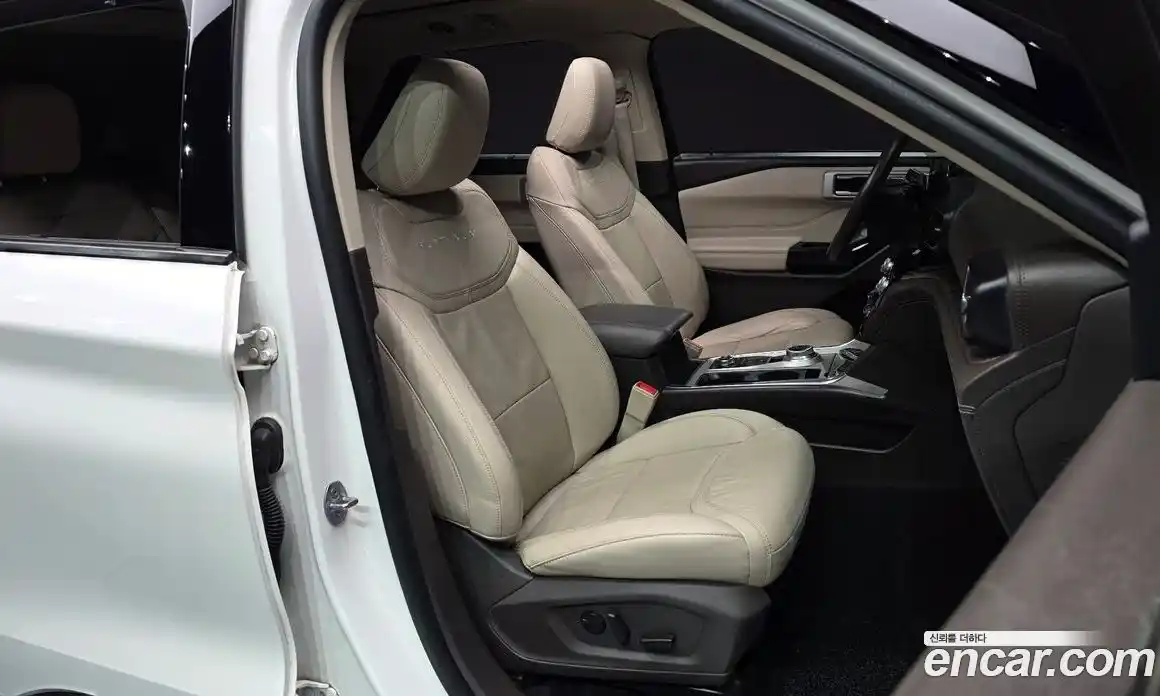 Ford Explorer 2022 3.0 гидро в Москве № 255598, фото 10