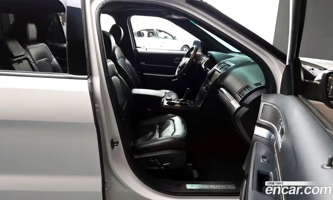 Ford Explorer 2015 2.3 гидро в Москве № 255613, фото 11