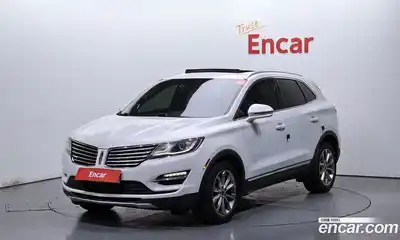 Lincoln MKC, 2015