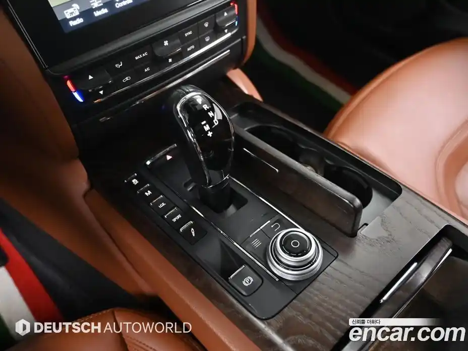 Maserati Quattroporte 2018 3.0 гидро в Москве № 256005, фото 9