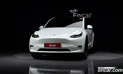 Tesla Model Y 2022 0.2 гидро в Москве № 272178, миниатюра 3