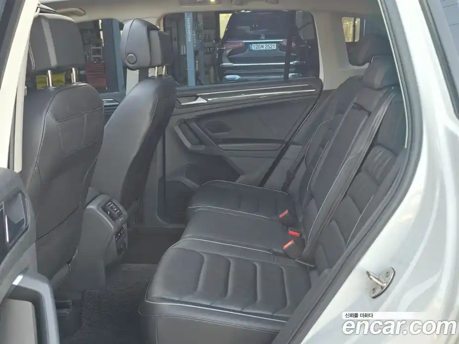 Volkswagen Tiguan 2021 2.0 гидро в Москве № 272945, фото 8