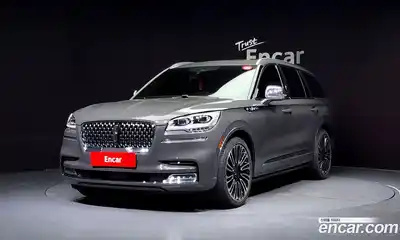 Lincoln Aviator, 2022