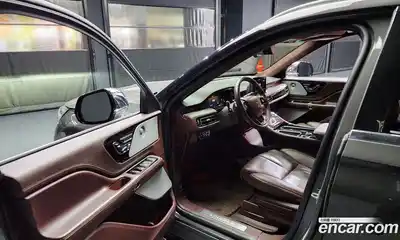 Lincoln Aviator 2022 3.0 гидро в Москве № 282490, миниатюра 10