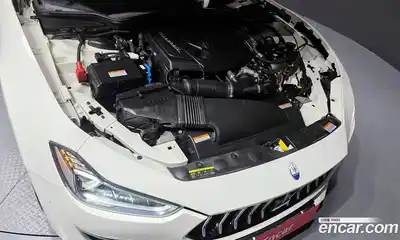 Maserati Ghibli 2022 2.0 гидро в Москве № 282753, миниатюра 6