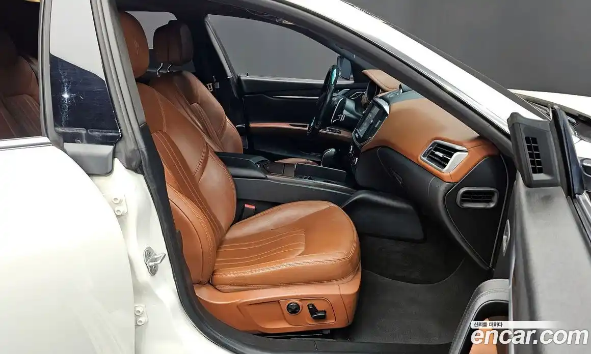 Maserati Ghibli 2015 3.0 гидро в Москве № 283034, фото 11
