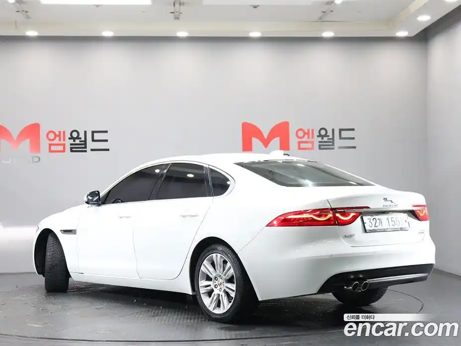 Jaguar XF 2017 2.0 гидро в Москве № 284017, фото 4
