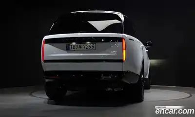Land Rover Range-Rover 2025 4.4 гидро в Москве № 298035, миниатюра 4