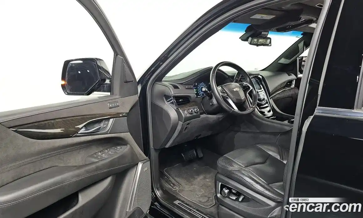 Cadillac Escalade 2018 6.2 гидро в Москве № 337085, фото 10